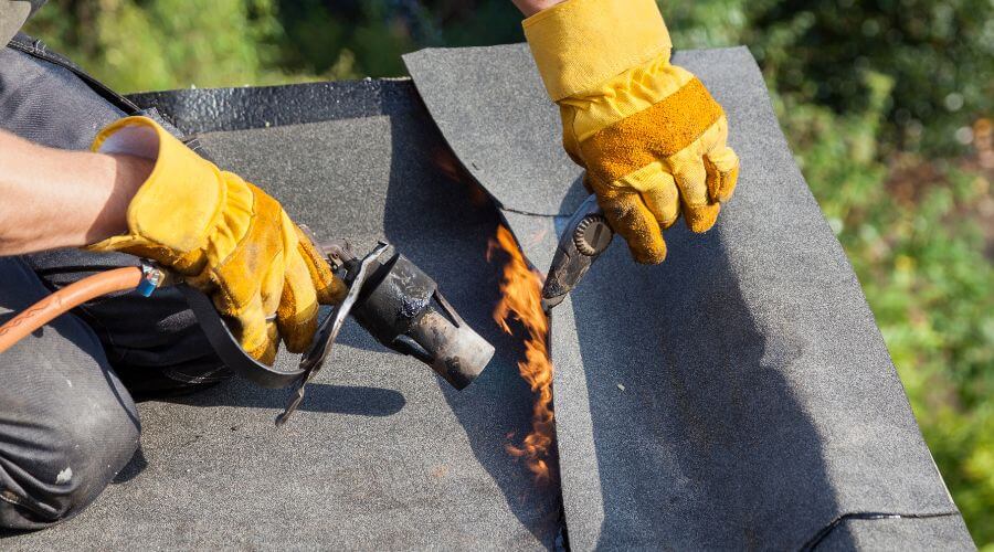 Professional gutter cleaning in Opelousas, LA